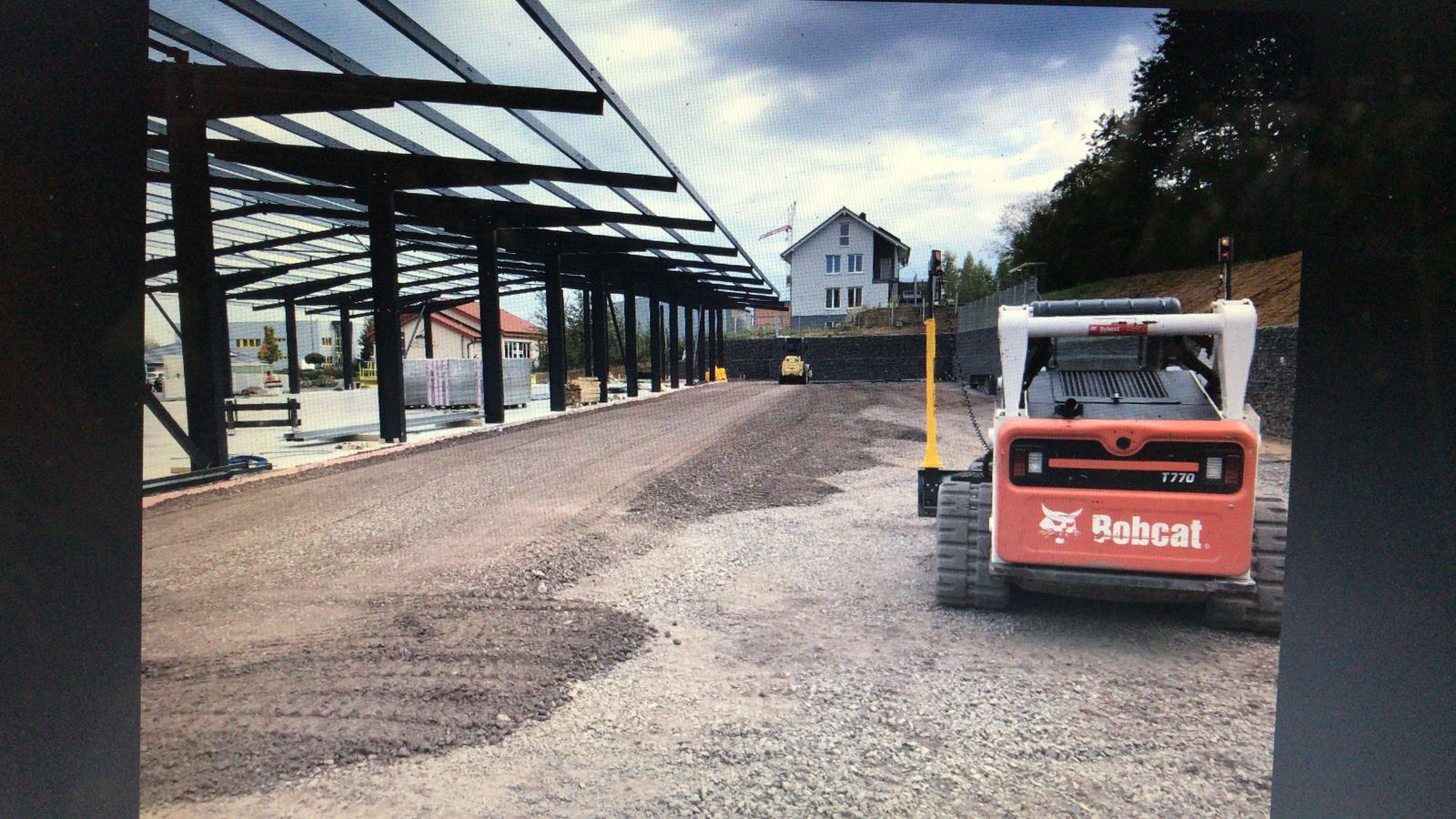 Materialeinbau mit kleinem Grader